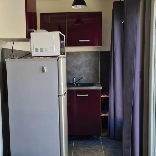  Annonces VITROLLES : Maison / Villa | MARIGNANE (13700) | 20 m2 | 540 &euro; 