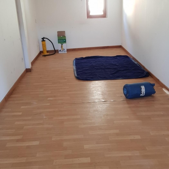  Annonces VITROLLES : Maison / Villa | CHALABRE (11230) | 110 m2 | 44 700 &euro; 