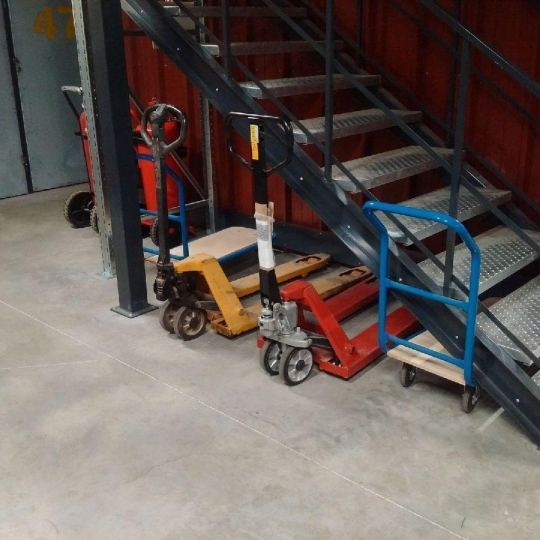  Annonces VITROLLES : Garage / Parking | CABRIES (13480) | 5 m2 | 90 &euro; 