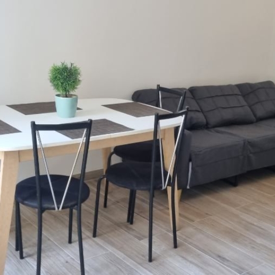  Annonces VITROLLES : Apartment | VENTABREN (13122) | 60 m2 | 1 240 &euro; 