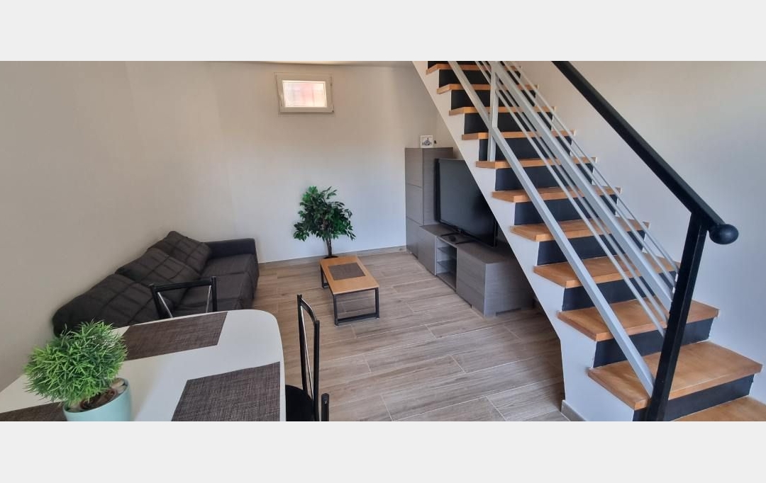 Annonces VITROLLES : Apartment | VENTABREN (13122) | 60 m2 | 1 240 &euro; 
