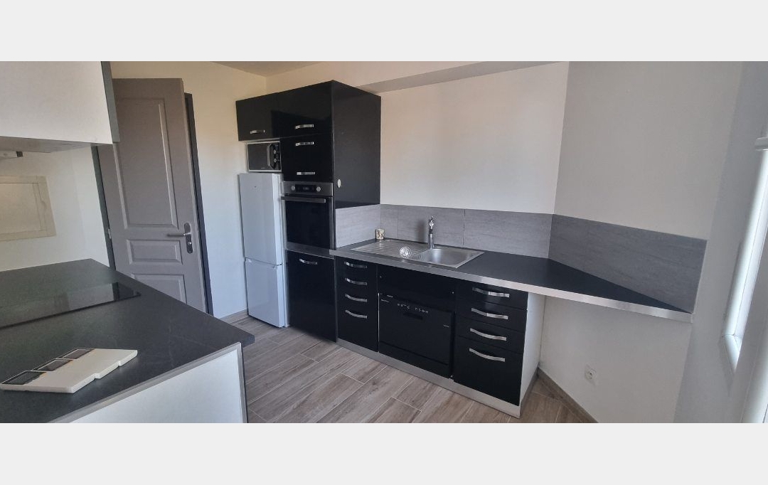 Annonces VITROLLES : Apartment | VENTABREN (13122) | 60 m2 | 1 240 &euro; 