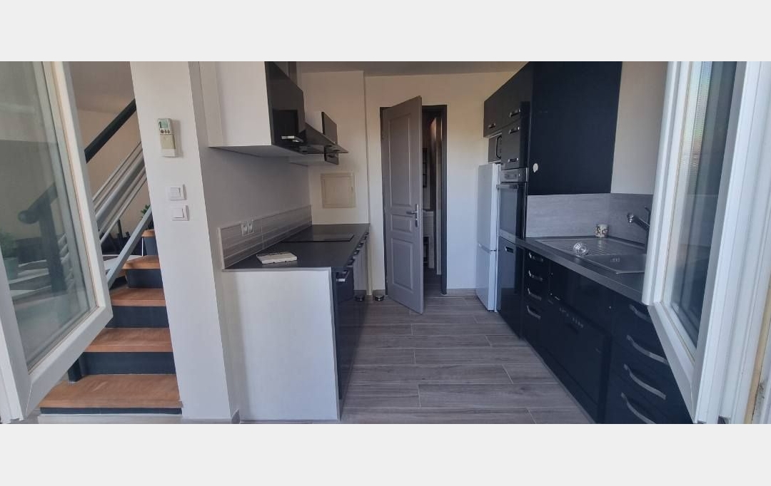 Annonces VITROLLES : Apartment | VENTABREN (13122) | 60 m2 | 1 240 &euro; 