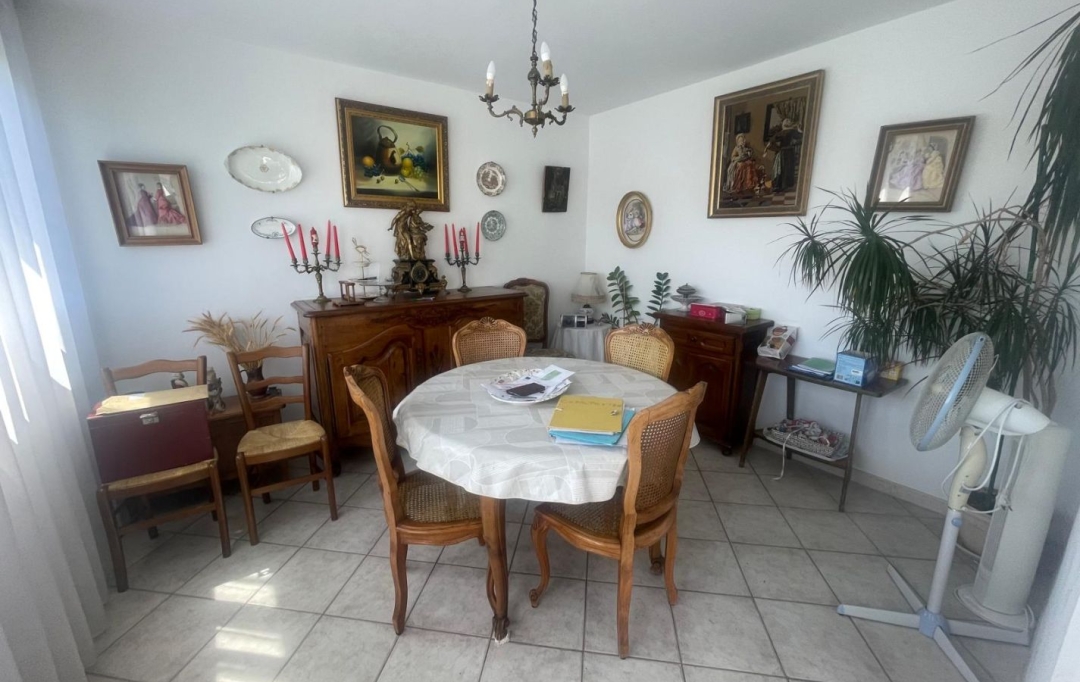 Annonces VITROLLES : Apartment | MARSEILLE (13015) | 74 m2 | 139 500 &euro; 