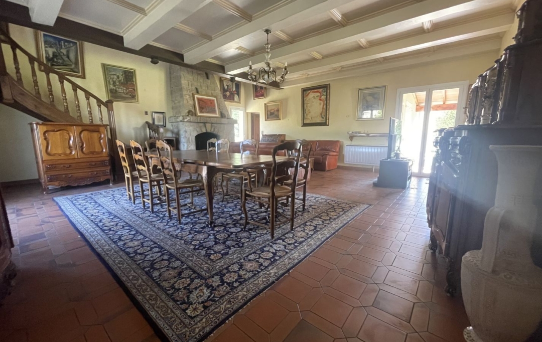 Annonces VITROLLES : Maison / Villa | BOUC-BEL-AIR (13320) | 228 m2 | 799 000 &euro; 