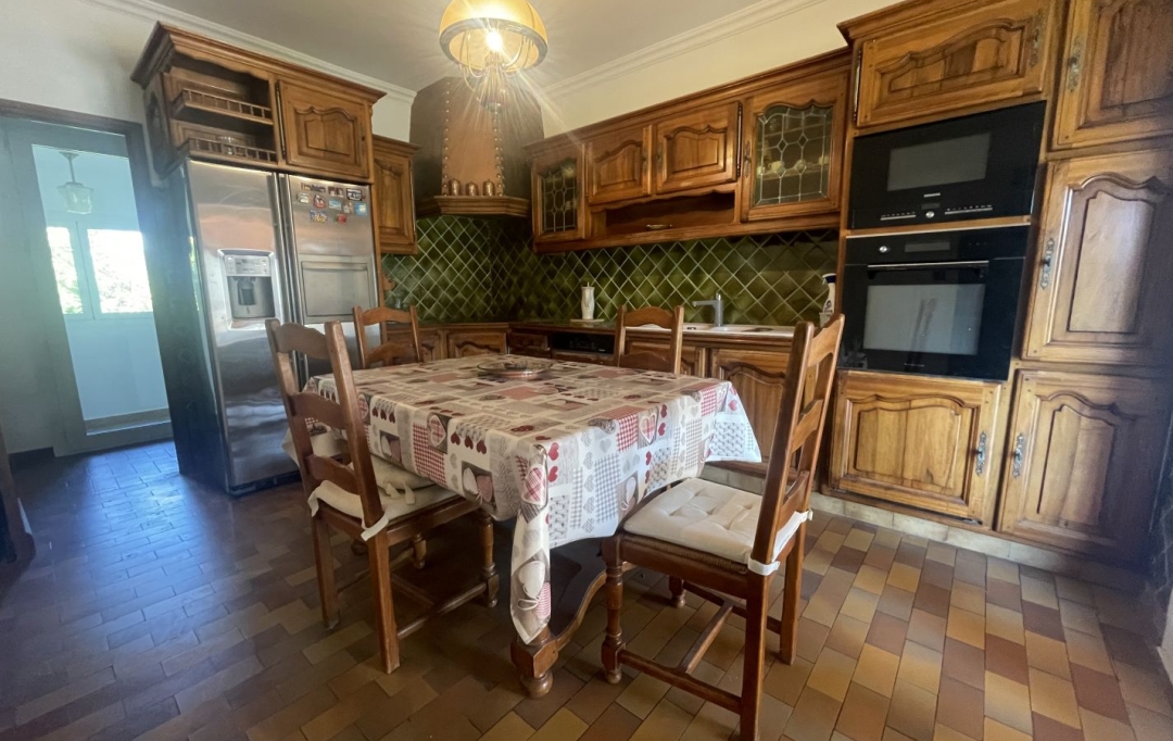 Annonces VITROLLES : Maison / Villa | BOUC-BEL-AIR (13320) | 228 m2 | 799 000 &euro; 