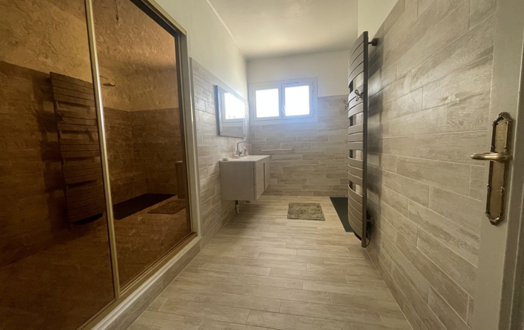 Annonces VITROLLES : Maison / Villa | BOUC-BEL-AIR (13320) | 228 m2 | 799 000 &euro; 