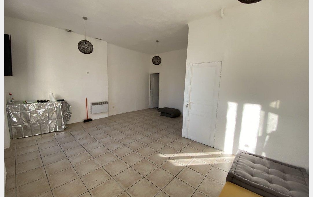 Annonces VITROLLES : Appartement | MARSEILLE (13015) | 64 m2 | 129 000 &euro; 