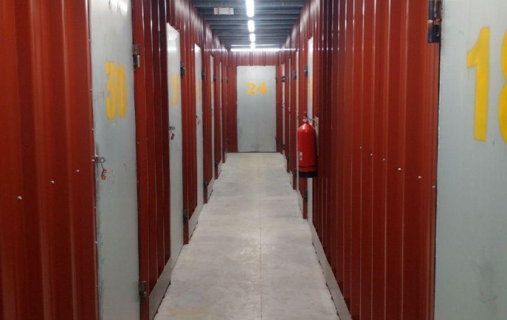  Annonces VITROLLES Parking | CABRIES (13480) | 5 m2 | 90 € 